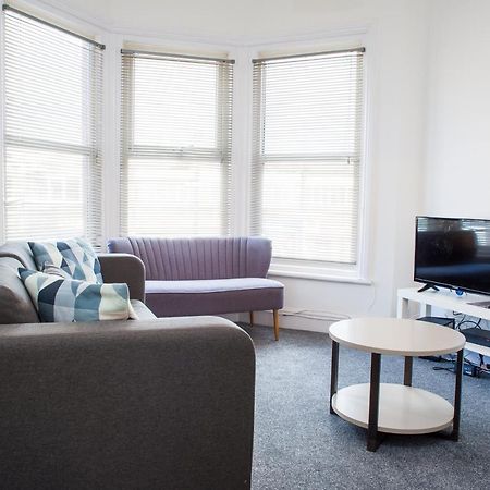 Mycityhaven - 3 Bedroom Shirehampton Flat Near Avonmouth & M4 Bristol Exterior foto